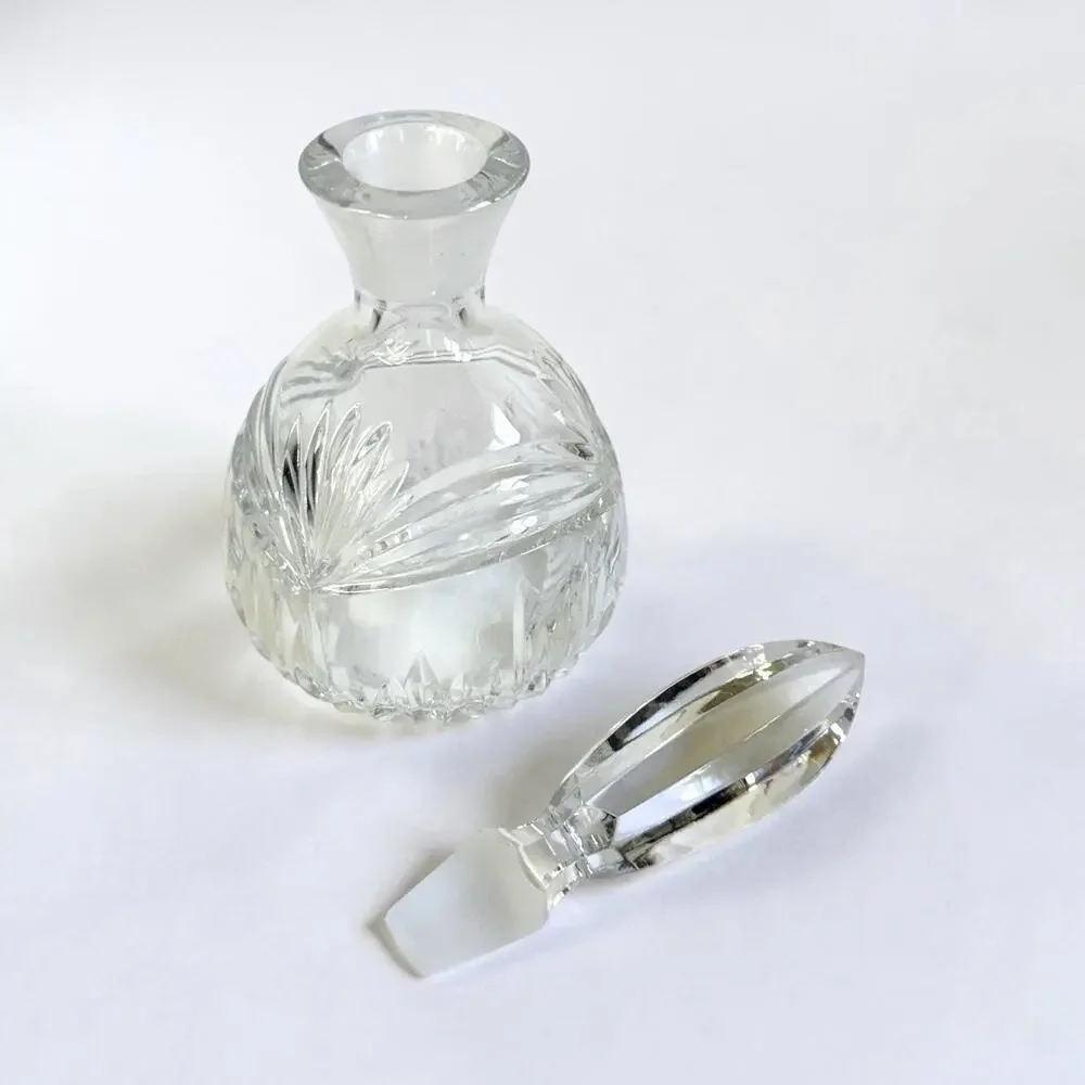 Marquis by Waterford Calais Crystal Bottle w/ Stopper - Picture 2 of 5